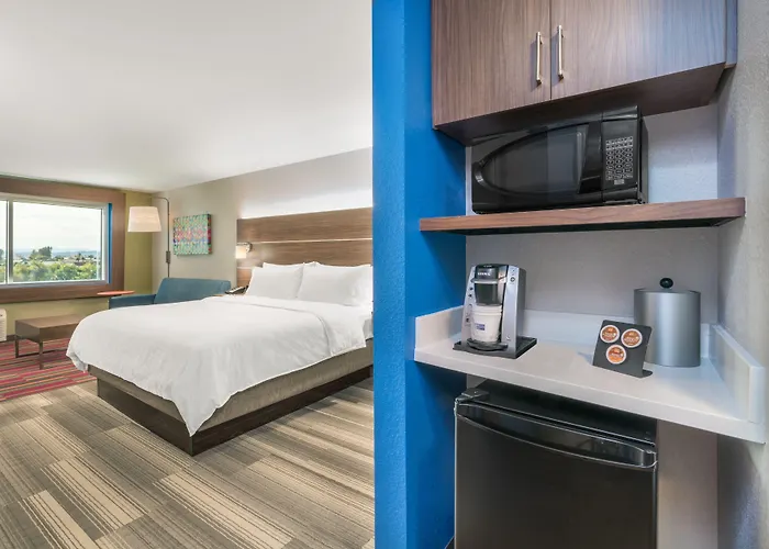 Express & Havasu - London Bridge By Ihg Hotel Lake Havasu City